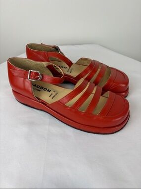 Giraudon Red Leather Strappy Mary Jane Flats Fisherman Style Shoes EU 30/ 8.5 M